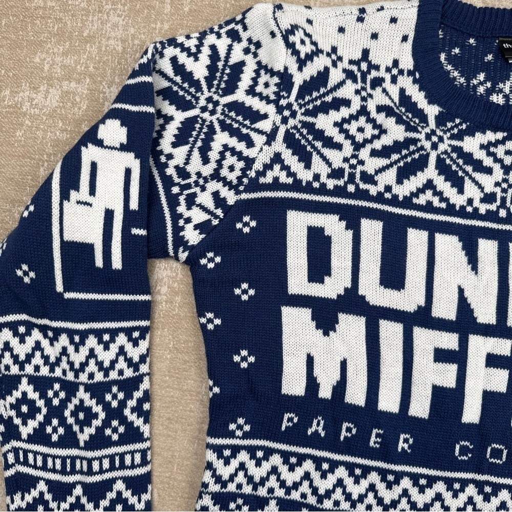 Dunder Mifflin The Office Sweater Mens Large Blue Snowflake Pullover Crew Neck - Picture 3 of 10